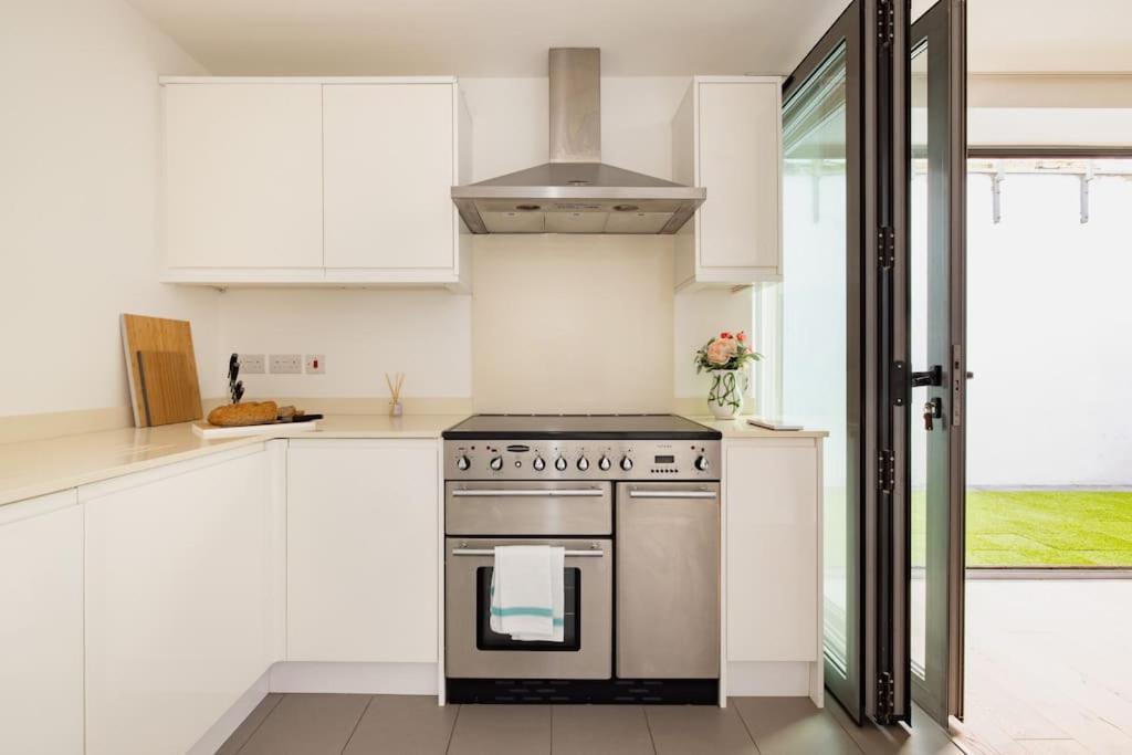 Wild Roses Serviced Apartments - Borough London Eksteriør bilde